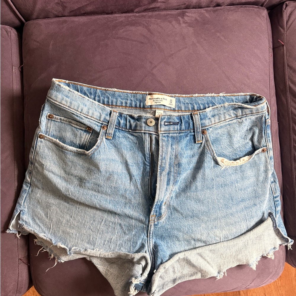 Abercrombie Women's Light Blue Denim Cutoff Shorts - Curve Love